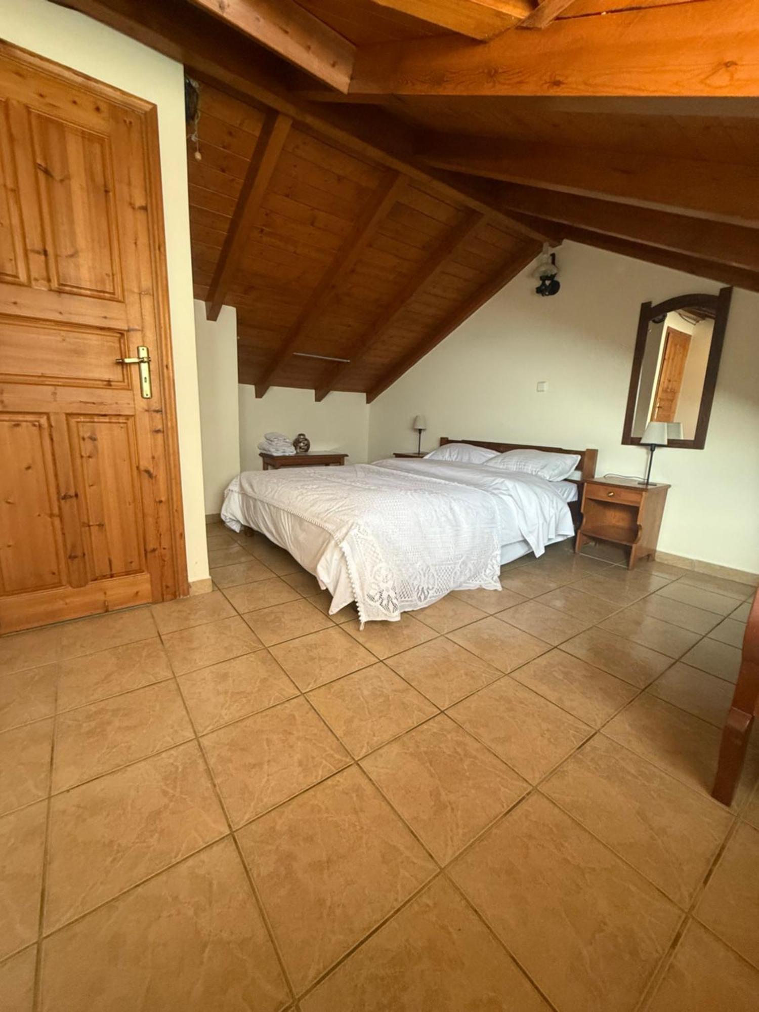 Arcadianis Lakeview Villa At Psari Arkadias Psarion Luaran gambar
